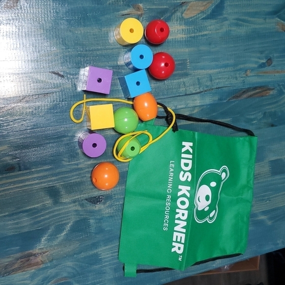 Jumbo Lacing Beads NWOT - Picture 3 of 3